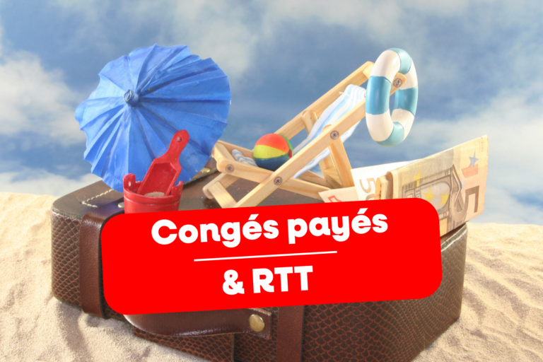 Illustration sur les congés payés et les RTT : une valise en cuir posée sur du sable avec une chaise longue miniature, un parasol bleu, une bouée et des billets d’euros symbolisant les vacances des salariés. L’image évoque la gestion des jours de congé, des jours de repos compensateurs et l’optimisation des absences en entreprise. Idéale pour un article sur la réglementation des congés payés, le calcul des RTT et les droits des salariés en matière de repos
