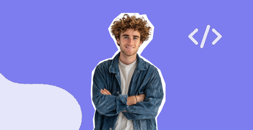 Jeune homme souriant représentant la formation à la programmation Python sur fond violet